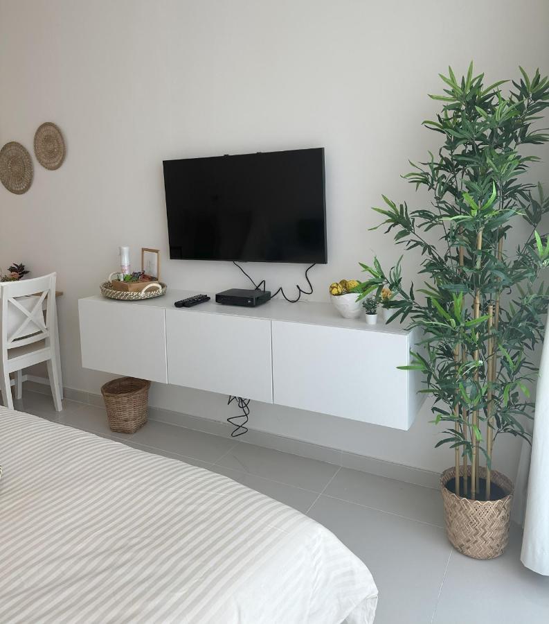 Tranquil Studio In Damac Hills Dubai Exterior photo